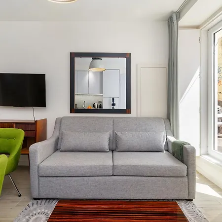 Flat In The Heart Of Anjos Appartamento Lisbona