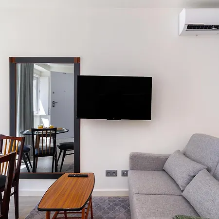 Apartment Whome Flat In The Heart Of Anjos Lisbon