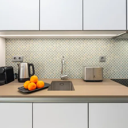 Flat In The Heart Of Anjos * Lisboa