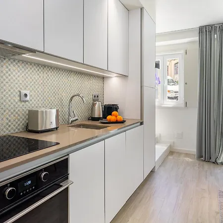 Flat In The Heart Of Anjos Apartment Lissabon